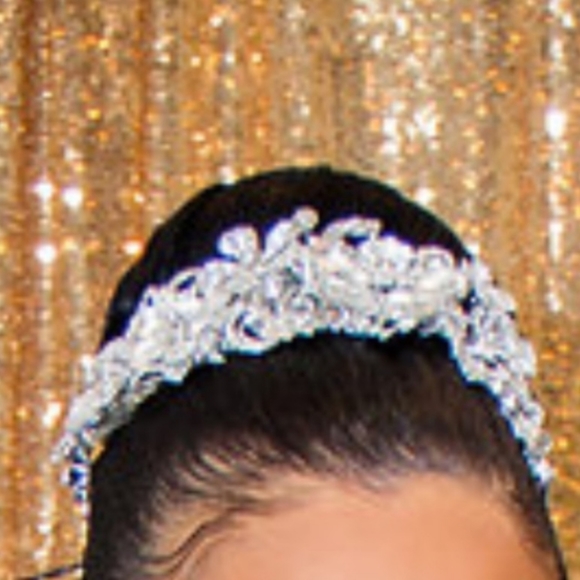 Bridal Crystal Design Headpiece - Picture 10 of 12